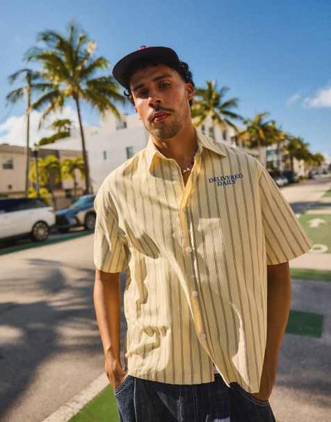 Bershka - Recht overhemd met korte mouwen en print in geel - view 1