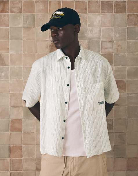 Bershka - Recht overhemd met korte mouwen en print in wit - view 1