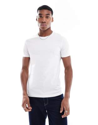 regular fit t-shirt in white