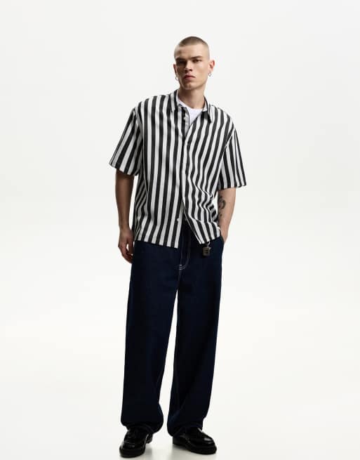 Bershka｜半袖シャツ ブラウス メンズ夏コーデ映え 黒白 ホワイト（白）系 Bershka(ベルシュカ) トップス(メンズ) - 海外