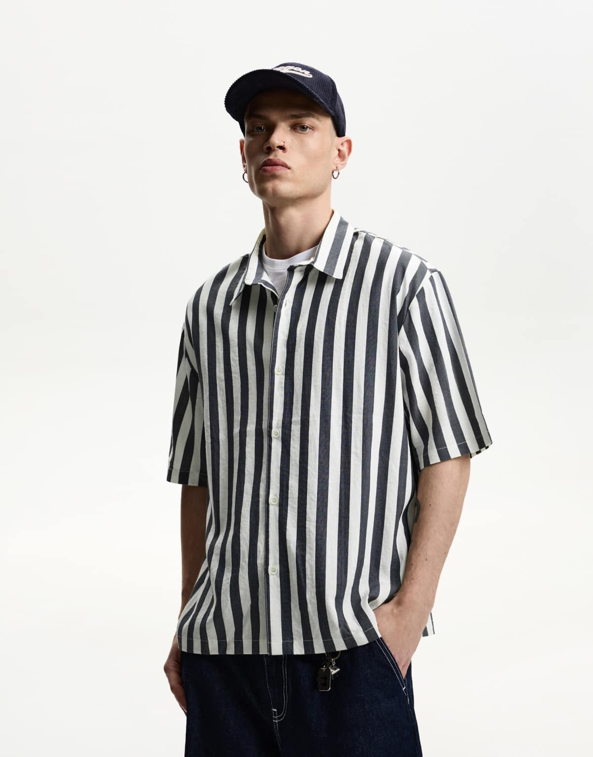 Bershka relaxed fit short sleeve shirt in grey&black