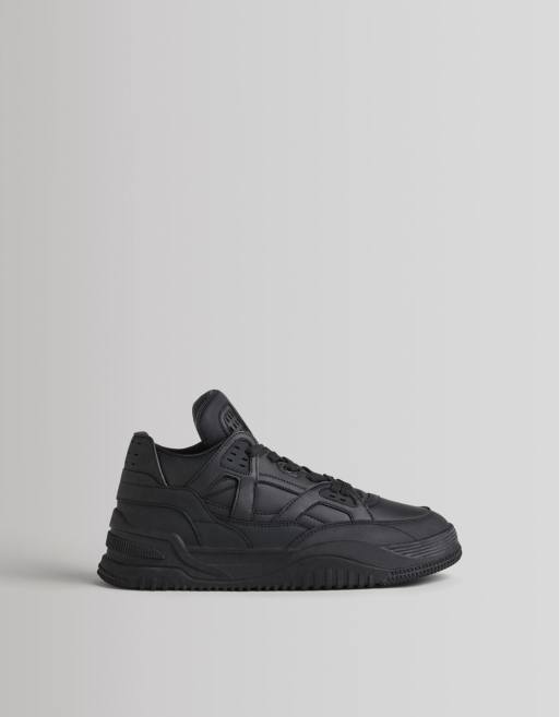 Black store retro trainers