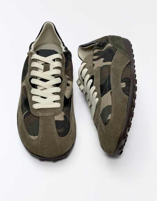 Bershka retroinspirerade smala sneakers i khaki, 4 av 7