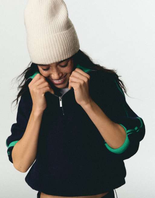 Bershka ribbad stickad mössa i naturvit, 2 av 6
