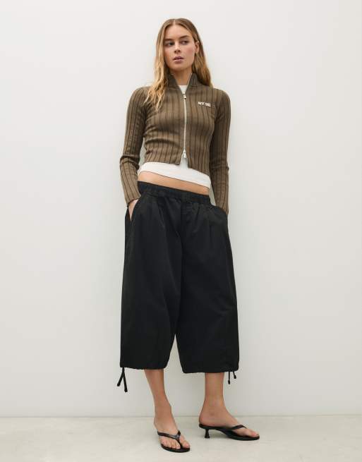 Bershka Ribbed knit zip-up cardigan in khaki, 2 of 5