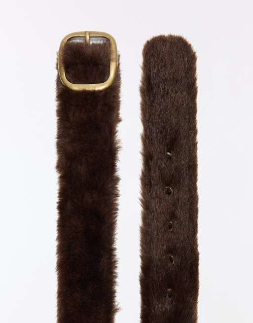 Bershka riem met faux-fur gesp in bruin, 2 van 4