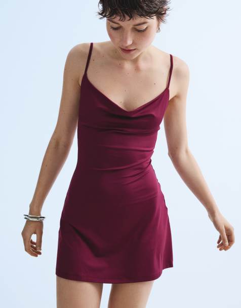 Bershka - Robe courte à encolure bénitier - Bordeaux - view 1