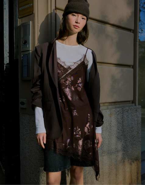 Bershka - Robe courte en tulle et dentelle - Marron - view 1