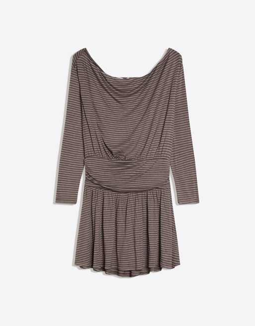 Bershka - Robe courte et imprimée à manches longues et détail ceinture - Marron, 4 de 4