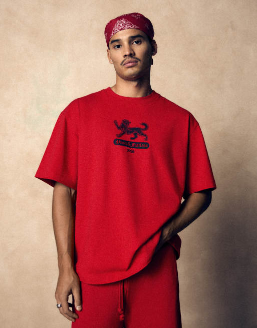 Bershka – Röd t-shirt med korta ärmar och tryck, 2 av 6