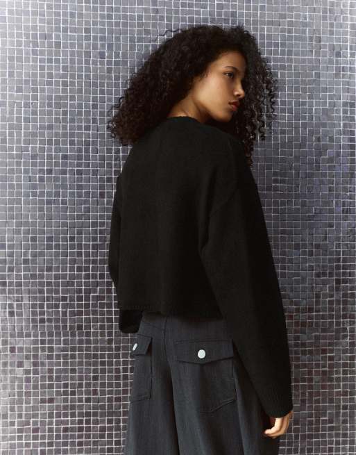 Bershka Round neck button-up knit cardigan in black, 3 of 5