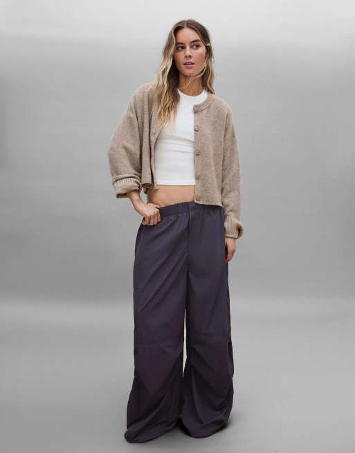 Bershka Round neck button-up knit cardigan in grey, 4 of 5