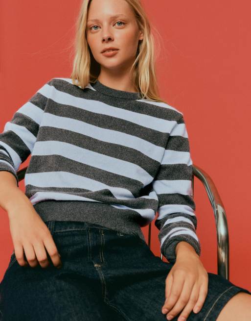 Bershka Round neck jumper in grey, 2 of 5