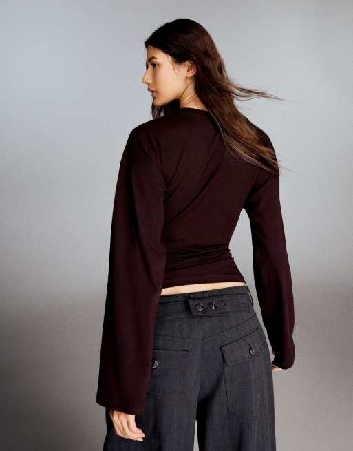 Bershka Ruched long sleeve t-shirt in burgundy, 3 of 5
