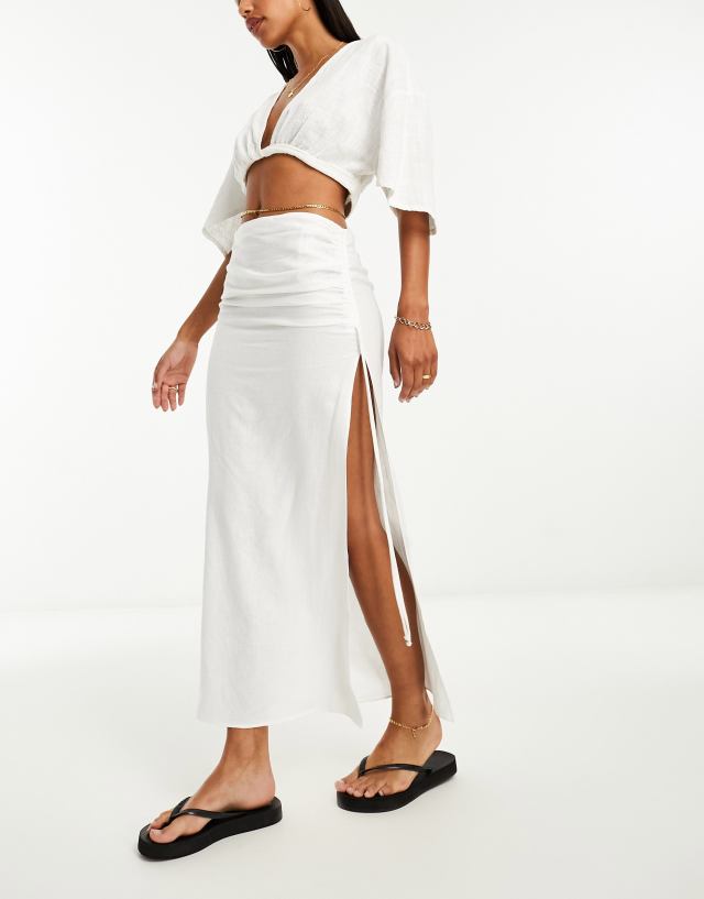 Bershka - ruched split side linen midi skirt in white