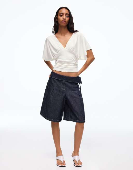 Bershka Ruched v-neck t-shirt in white, 3 of 4