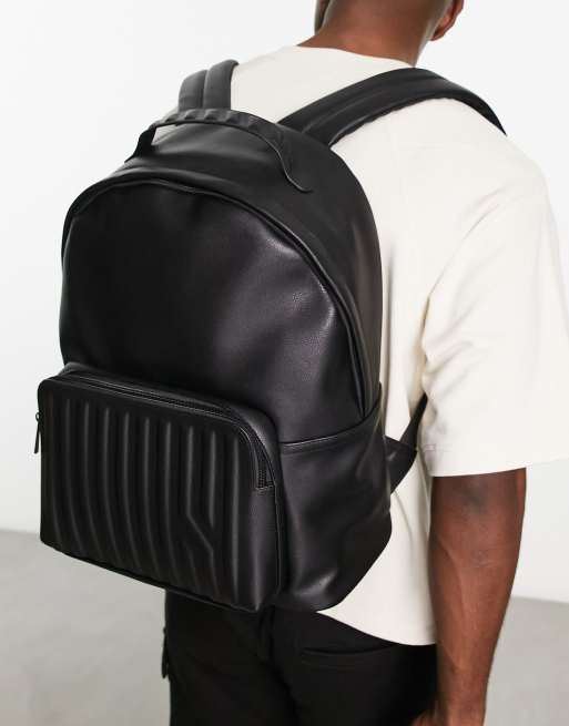 Bershka – Rucksack in Schwarz mit Tasche vorne 