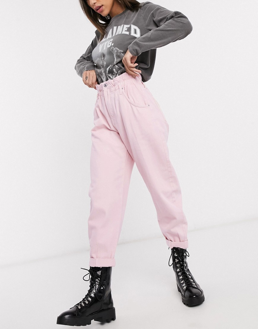 Bershka - Ruimvallende broek met elastische taille in roze
