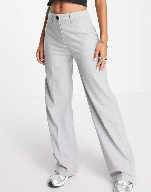 Bershka - Ruimvallende elegante dad broek met wijde pijpen in grijs 
