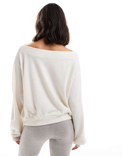 Bershka - Ruimvallende trui met blote schouders in crème, 4 van 4