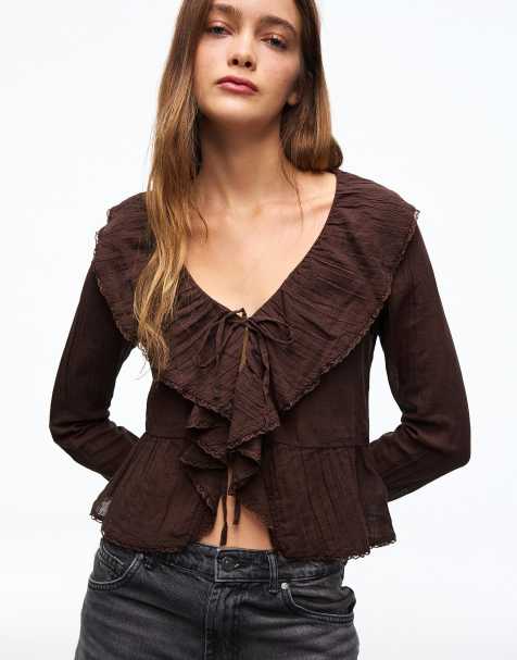 Bershka – Rustic – Langärmlige Bluse in Braun mit Rüschen - view 1