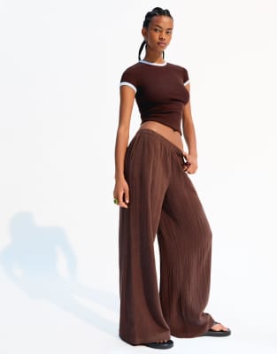 Bershka - Rustic - Pantalon ample style champêtre en crépon double épaisseur - Marron