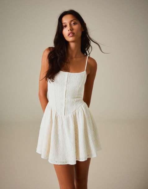 Bershka – Rustikales Minikleid in Weiß im Korsettstil - view 1