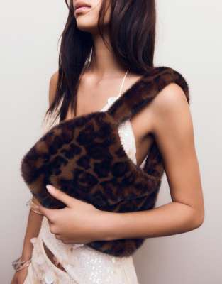 Bershka - Sac porté épaule en fausse fourrure - Noir