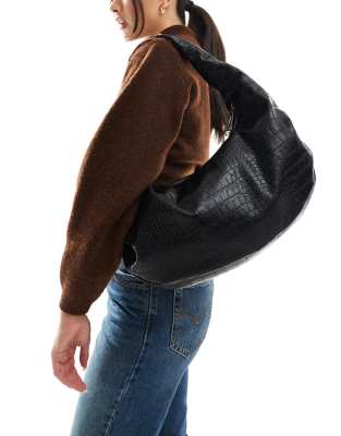 Bershka - Sac porté épaule souple effet croco - Noir