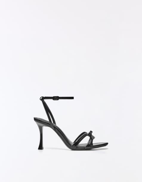Bershka - Sandalen met hak en strikje in zwart - view 1