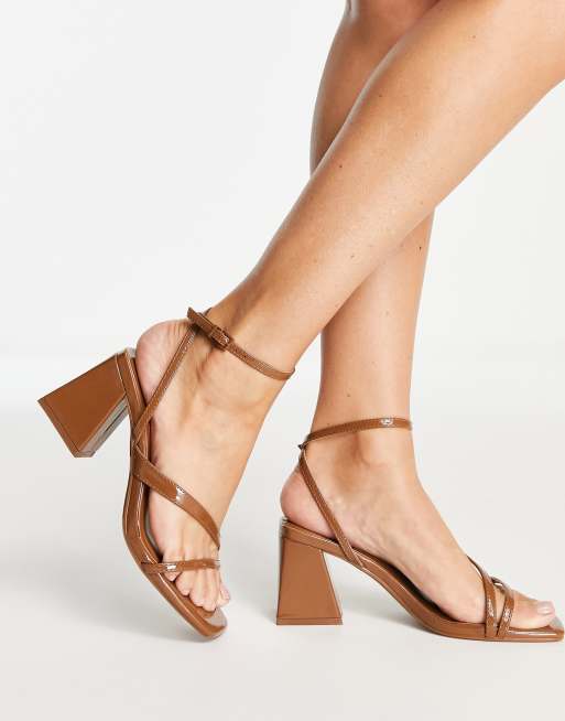 Bershka - Sandales à petit talon carré et brides multiples - Marron, 2 de 4