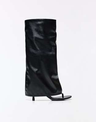 Bershka - Sandales à talon et entre-doigt - Noir