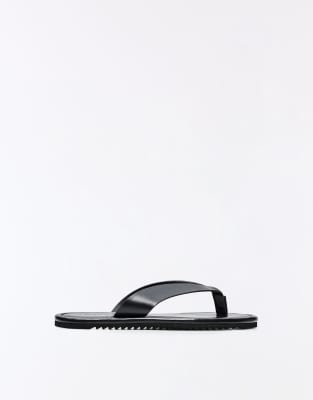 Bershka - Sandales plates style tongs - Noir