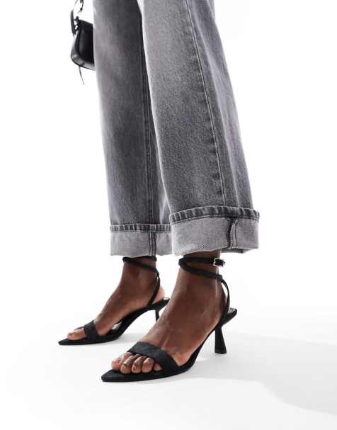 Bershka - Sandali con tacchetto a spillo neri con fascette sottili - view 1