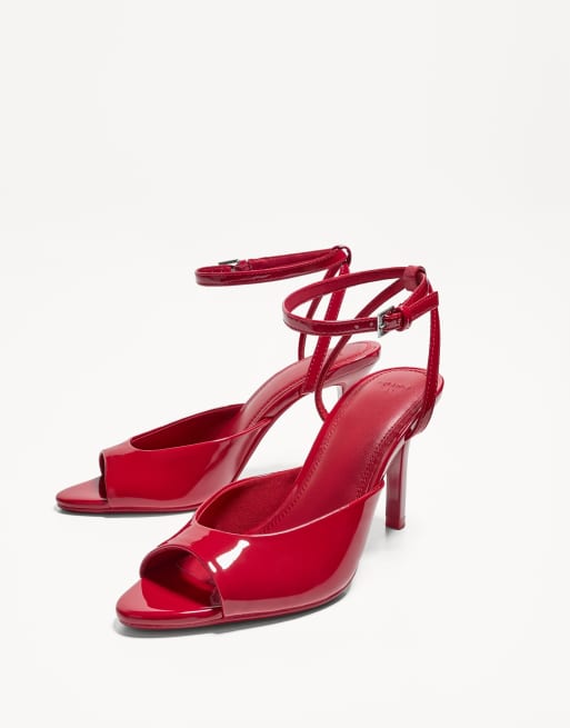 Bershka Sandali con tacco rossi con cinturino alla caviglia e