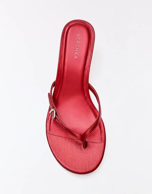 Bershka - Sandali infradito rossi con tacco e fibbia, 2 di 3