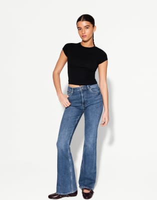 Bershka - Schlagjeans in Mittelblau