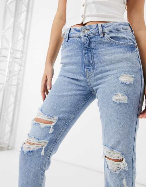 Bershka – Schmale Jeans mit ausgefranstem Saum in Hellblau