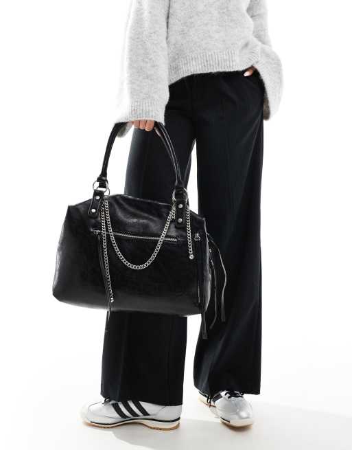 Bershka - Schoudertas met kettingdetail in lakzwart, 4 van 4