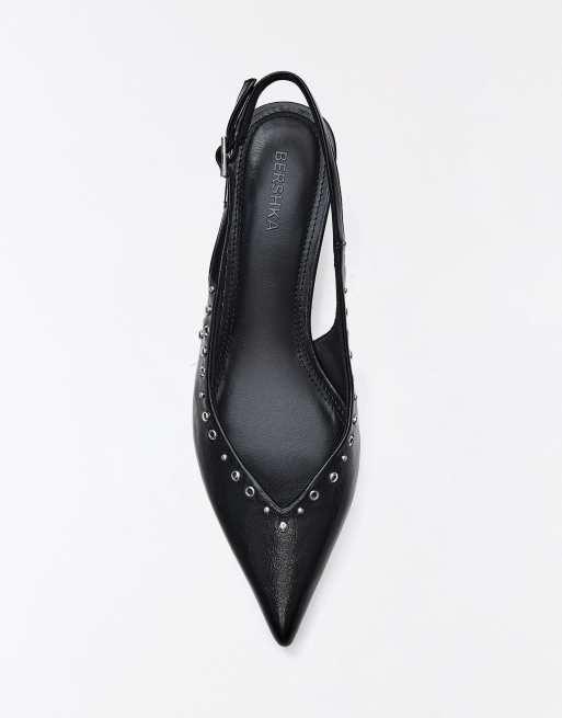 Bershka Schuhe mit Kitten-Heels und Nieten in Schwarz, 3 von 7