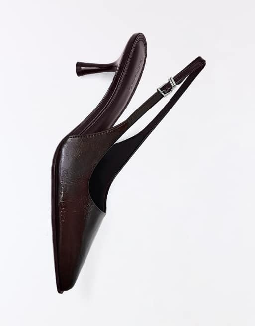 Bershka Schuhe mit Schnallendetail und hohem Absatz in Braun, 4 von 7