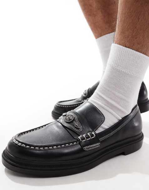 Bershka – Schwarze Loafer mit Kontrastnaht - view 1