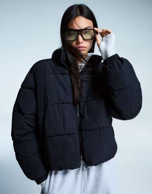 Bershka - Schwarze Pufferjacke