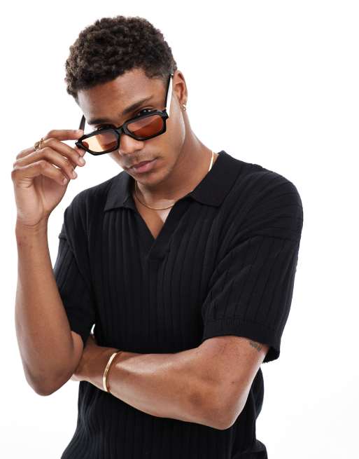 Bershka – Schwarze Sonnenbrille mit orangefarbenen Gläsern und eckigem Gestell