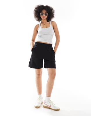Shop Bershka Scoop Neck Ribbed Tank Top In White