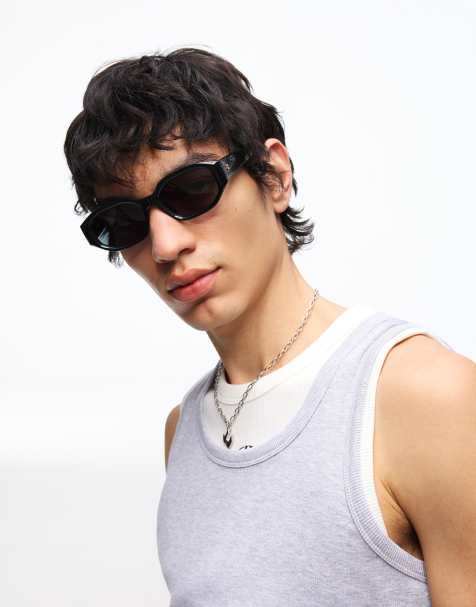 Bershka – Sechseckige Sonnenbrille aus Kunststoff in Schwarz - view 1