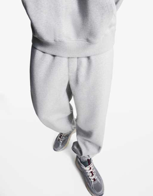 Bershka - Set van 2 joggingbroeken van fleece in zwart en grijs, 2 van 4