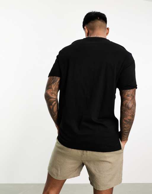Bershka - Set van 2 T-shirts met lange pasvorm in zwart en wit, 2 van 4
