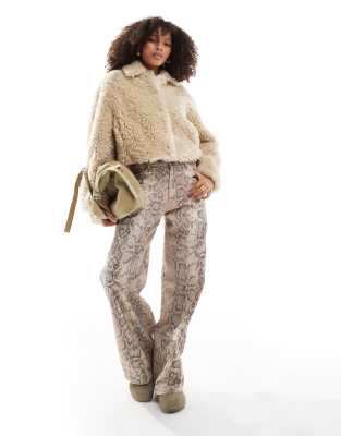 Bershka Bershka shaggy shearling boxy jacket in sand-Neutral