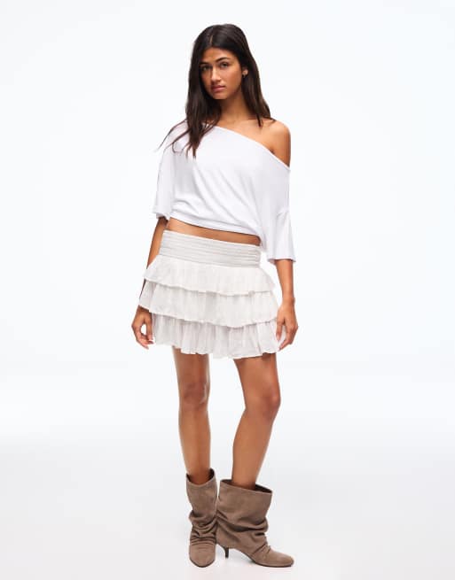 Bershka Shimmery ruffle mini skirt in white, 3 of 4